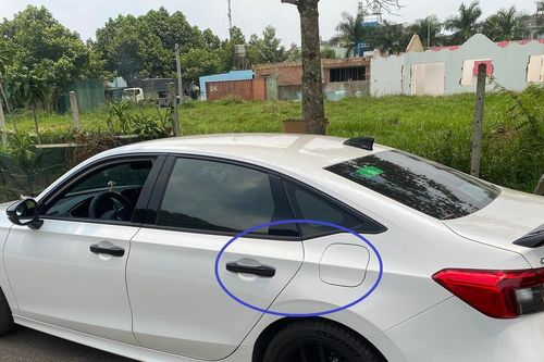 Mua Honda Civic mới bị sơn lại cửa: Hãng đồng ý đổi xe cho khách