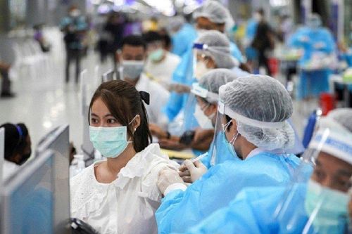 Thái Lan điều chỉnh chiến lược tiêm chủng vắc-xin ngừa Covid-19