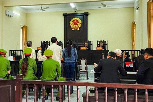 Cựu nữ Trưởng phòng Sở Tư pháp Lâm Đồng hầu tòa