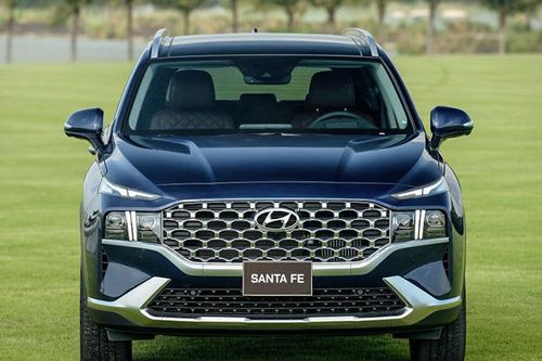 Đánh giá Hyundai SantaFe: Tiện nghi hơn, mạnh mẽ hơn