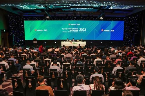 Đại hội cổ đông VPB: Cổ đông chất vấn về thương vụ bán vốn gần 36 nghìn tỷ cho đối tác ngoại