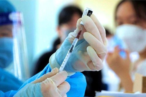 Tăng cường công tác thu dung, điều trị ca bệnh COVID-19