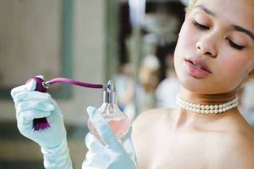 Lưu ý nhất định phải biết khi dùng nước hoa trong mùa hè