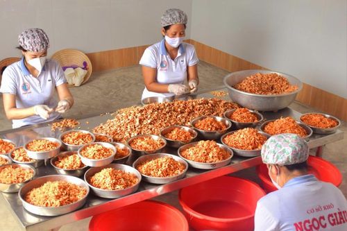 Nghề làm tôm khô Cà Mau: Đưa di sản tiền nhân vào phát triển kinh tế
