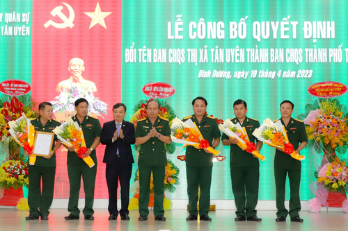 Công bố đổi tên Ban Chỉ huy Quân sự Thị xã Tân Uyên thành Ban Chỉ huy Quân sự TP Tân Uyên