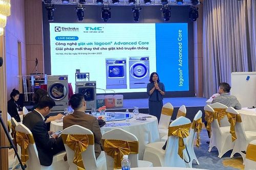 Lagoon Advanced Care - giải pháp mới thân thiện môi trường thay thế cho giặt khô truyền thống