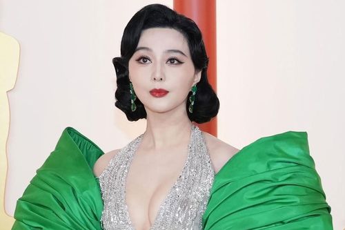 Sao Trung Quốc bị phong sát khi nào?
