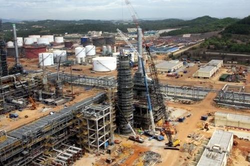 Xây dựng, thử nghiệm vận hành và nghiệm thu NMLD Dung Quất