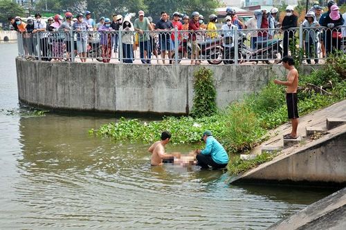 Thách đố nhau bơi qua sông, nam thanh niên tử vong do đuối nước