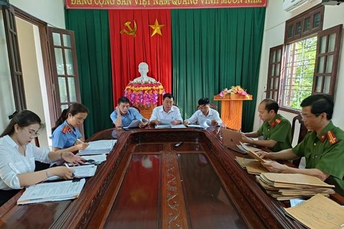 VKSND tham gia phiên họp xét rút ngắn thời gian thử thách án treo nhân dịp 30/4, 1/5