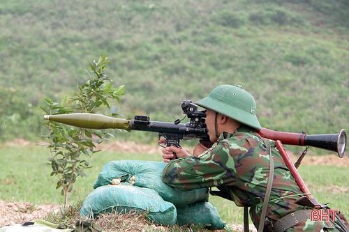 Trung đoàn 841 diễn tập 'Trung đội bộ binh vận động tập kích'