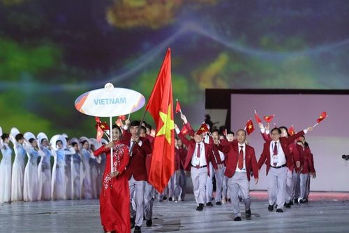 Nguyễn Huy Hoàng được chọn cầm quốc kỳ Việt Nam tại SEA Games 32