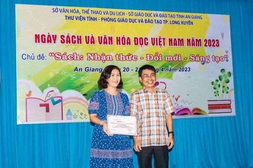 Trường Mẫu giáo Hướng Dương đoạt giải nhất 'Trang trí góc đọc sách cho bé'