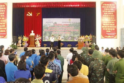 Khởi động hoạt động dân vận '76 ngày hướng về cơ sở' tại huyện Bảo Yên