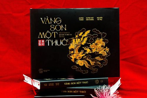 Cổ vật Nguyễn làm từ vật liệu chỉ hoàng gia được khai thác, sử dụng