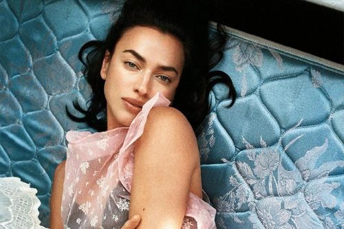 Irina Shayk thay đổi ở tuổi 37