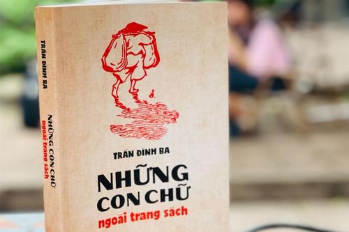 Hiểu về ngành xuất bản qua 'Những con chữ ngoài trang sách'