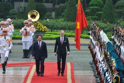 Thủ tướng Phạm Minh Chính chủ trì lễ đón chính thức Thủ tướng Czech Petr Fiala