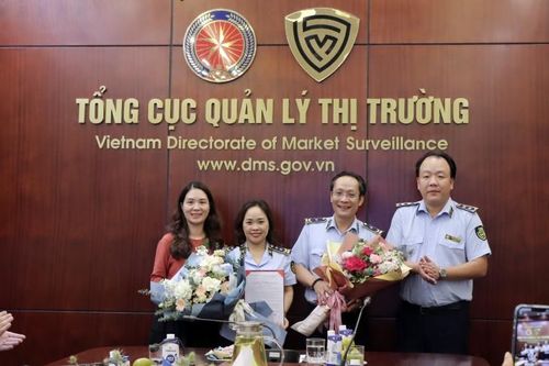 Tổng cục Quản lý thị trường công bố quyết định bổ nhiệm 2 Vụ trưởng