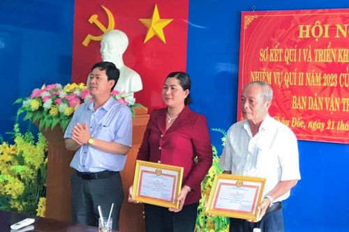 Đảng bộ Khối vận Thành ủy Châu Đốc phấn đấu thực hiện thắng lợi nhiệm vụ chính trị năm 2023