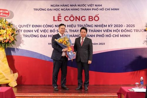 Trường Đại học Ngân hàng Thành phố Hồ Chí Minh có hiệu trưởng mới