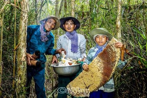 Gia đình 3 thế hệ gìn giữ và bảo tồn nghề di sản