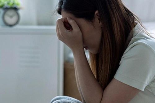 Người cha lạnh gáy trước kịch bản bạo hành của nhóm bạn đối với con gái