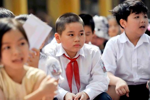 Tâm thư xin trả tuổi thơ cho trẻ: Phụ huynh phải bản lĩnh từ chối con học thêm