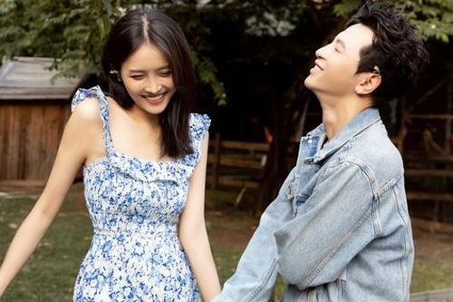 Hé lộ thái độ của Trương Mỹ Nhân trong bức ảnh mới nhất bên Phí Ngọc Hưng
