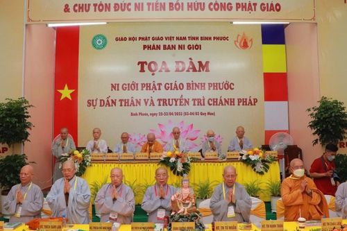 Bình Phước: Tọa đàm khoa học 'Ni giới Bình Phước: Sự dấn thân và truyền trì Chánh pháp'
