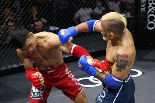 'Quái thú' Brazil sững sờ khi thua võ sĩ Việt Nam trên sàn MMA