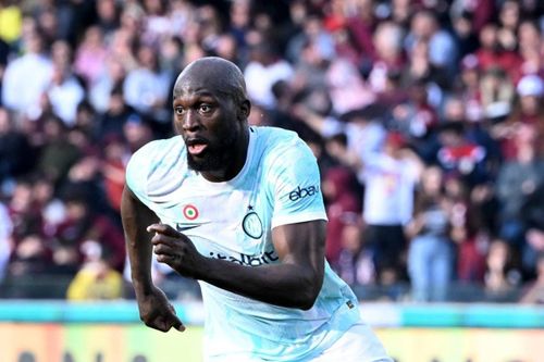 Lukaku lập cú đúp, Inter bám sát top 4