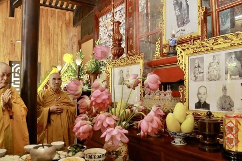 Lễ tưởng niệm Hòa thượng Thích Chánh Trực tại tổ đình Kim Tiên (Huế) và chùa Phật Học Quảng Trị