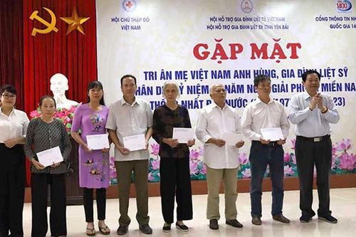 Yên Bái: Tổ chức gặp mặt tri ân Mẹ Việt Nam anh hùng và gia đình liệt sỹ