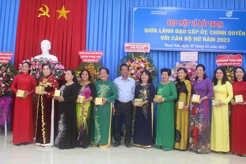 Khẳng định vị thế cán bộ nữ Thoại Sơn