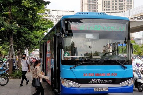 Hà Nội: Tăng cường xe buýt phục vụ người dân đi lại dịp nghỉ lễ