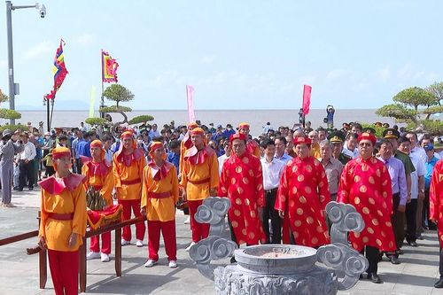 Tri ân Đức Quốc Tổ Lạc Long Quân tại Đất Mũi Cà Mau