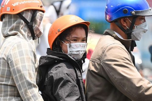 Đợt nắng nóng cao điểm nhất năm ở TP.HCM khi nào kết thúc?