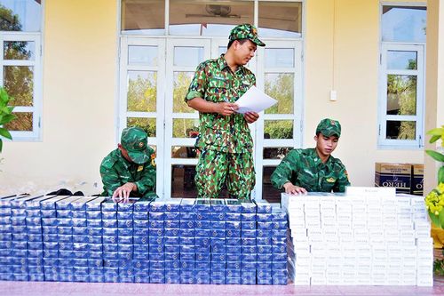 An Giang tăng cường đấu tranh chống buôn lậu thuốc lá điếu