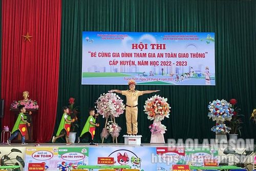 Tràng Định: 20 đội tham gia Hội thi 'Bé cùng gia đình tham gia an toàn giao thông'