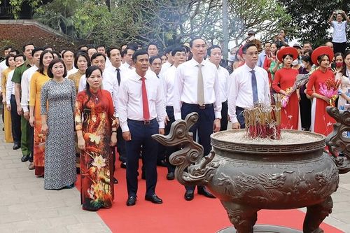 Giỗ Tổ Hùng Vương 2023: Lễ dâng hương tưởng niệm Tổ Mẫu Âu Cơ