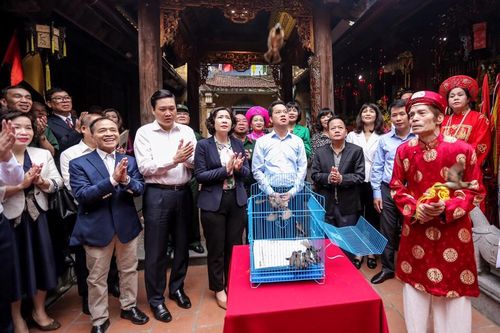 Dâng hương kỷ niệm 979 năm ngày sinh Nguyên phi Hoàng Thái hậu Ỷ Lan