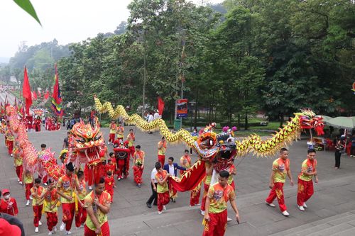 Đặc sắc Lễ rước kiệu của các xã vùng ven về Đền Hùng