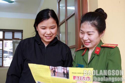 Nữ công an xã tiêu biểu