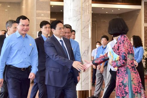 Doanh nghiệp cần quý trọng, chia sẻ thành quả với người lao động