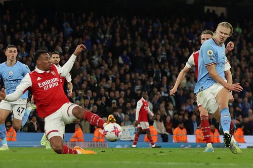 Arsenal không xứng đáng vô địch