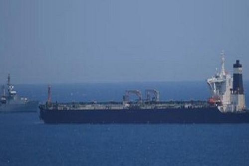 Iran bắt giữ tàu chở dầu ở vịnh Oman