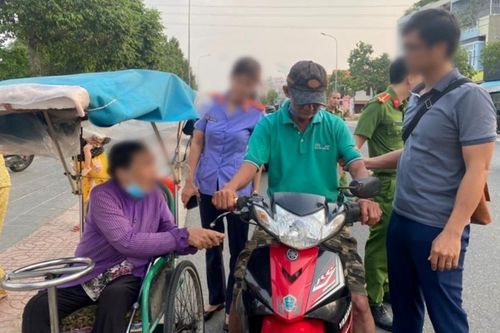 Đi thăm bệnh, gã đàn ông giật vé số của cụ bà đi xe lăn