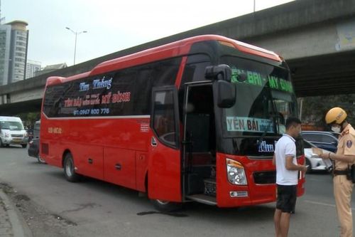 Hà Nội: Xử lý nghiêm xe khách dừng đỗ, đón trả khách sai quy định dịp nghỉ lễ 30/4-1/5