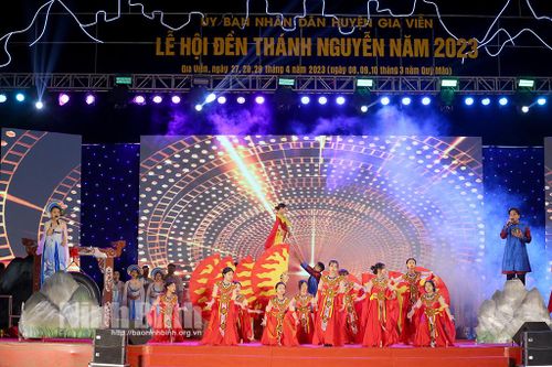 Lễ hội truyền thống đền Thánh Nguyễn năm 2023
